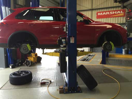 Brakes & Disc Pad Replacement Newbury - Station Tyres 
